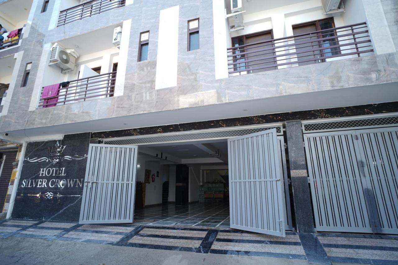 Silver Crown - Dwarka Sector 23 3*