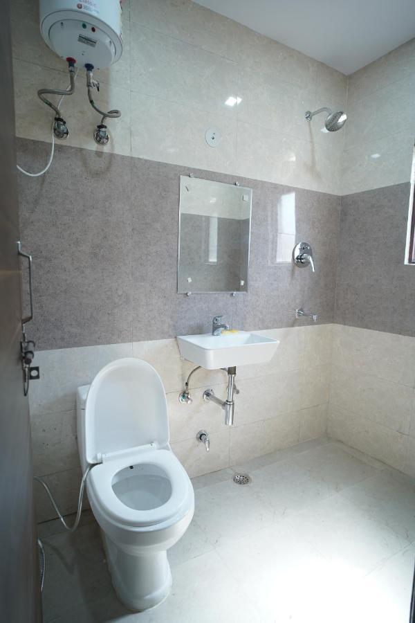 Silver Crown - Dwarka Sector 23 New Delhi